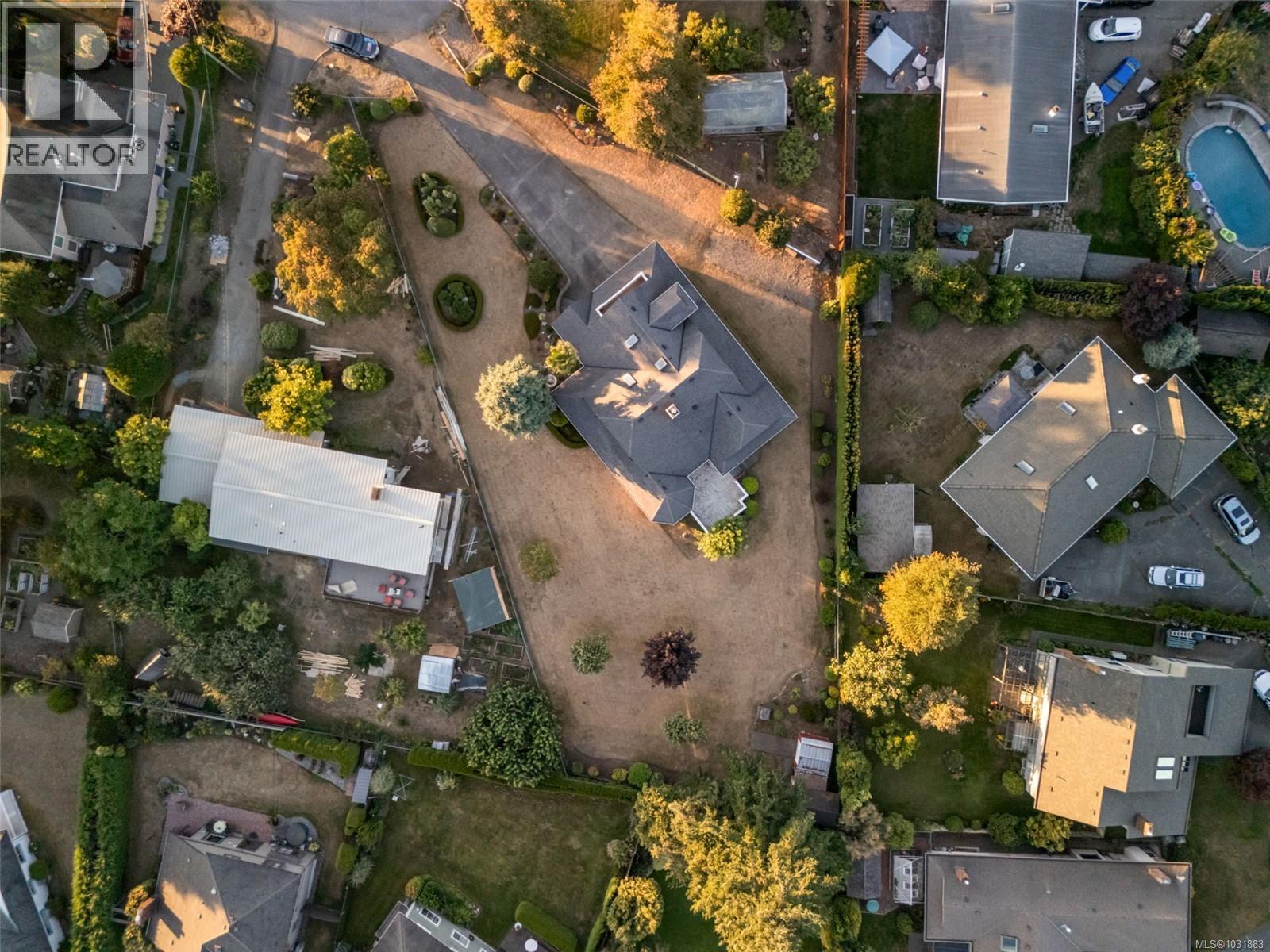 2391 ALTA VISTA PL - 40