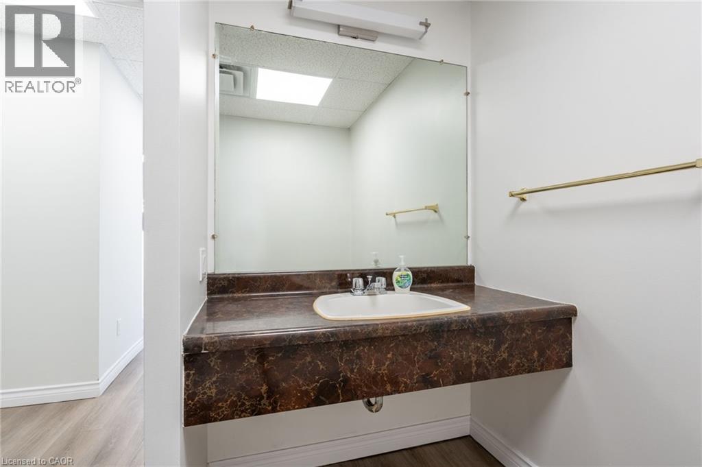 237 PARKDALE Avenue N Unit# 2ND FLOOR, Hamilton, Ontario, L8H5X4 — Photo 20