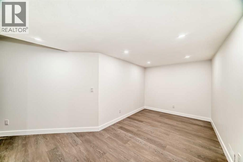 
          158 Valleyview Court Southeast
            <br/>
            <span>Calgary</span>
            , 
            <span>AB</span>
             <span>T2B0K6</span>
         - Photo 39