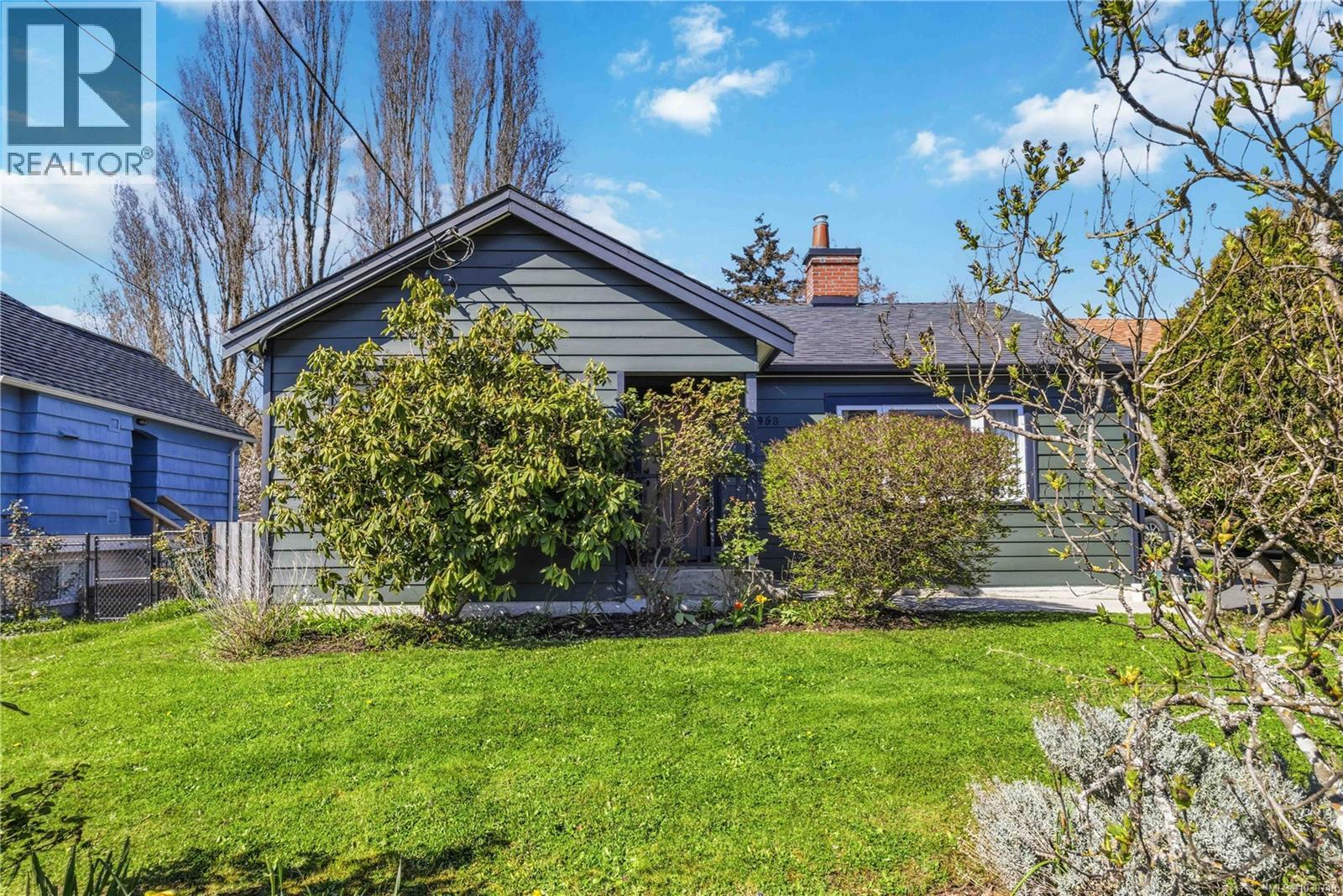 958 TATTERSALL DR - Image 2