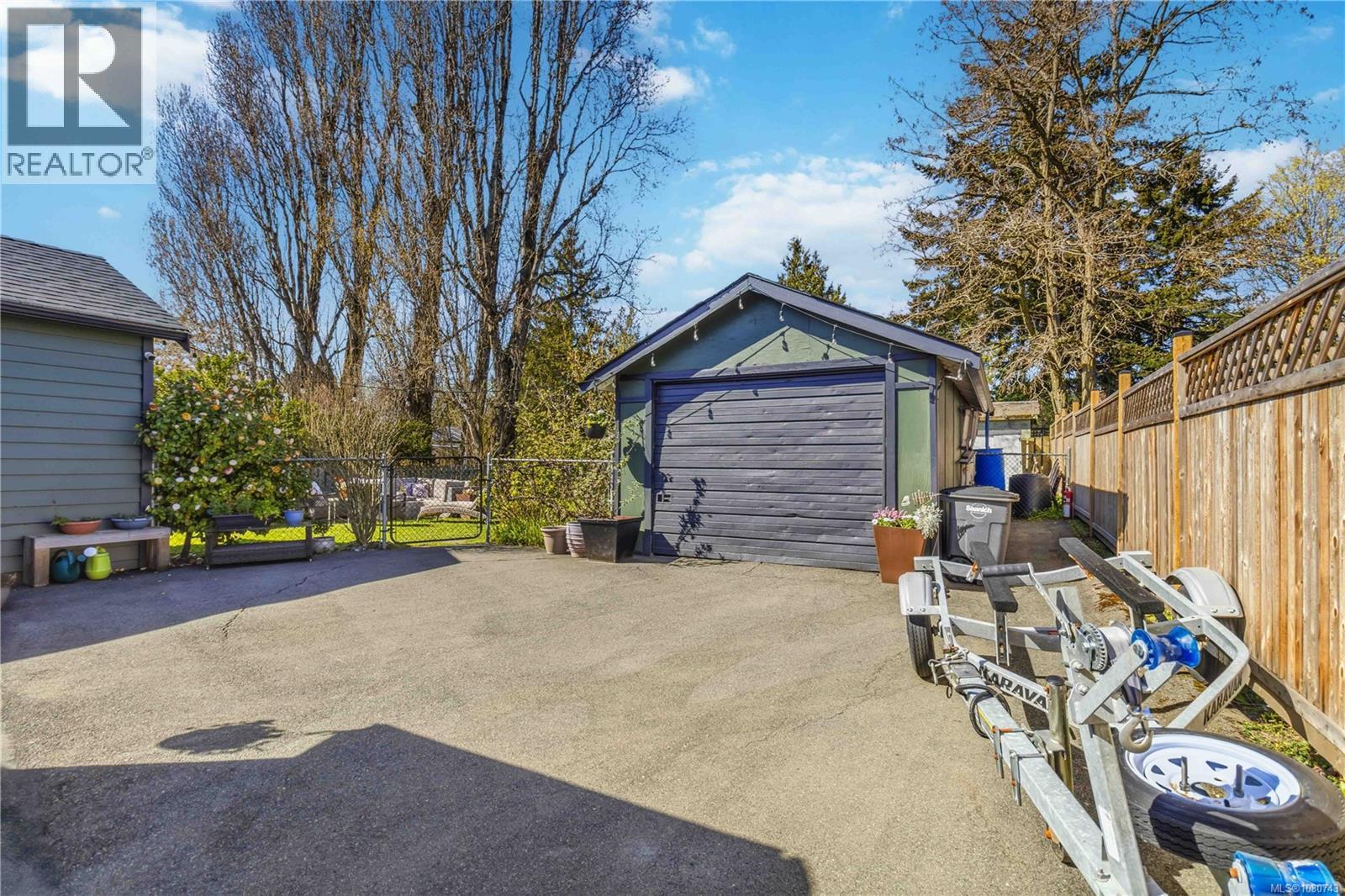 958 TATTERSALL DR - 39