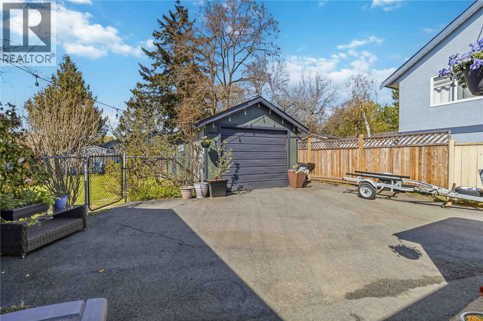 958 TATTERSALL DR - 38