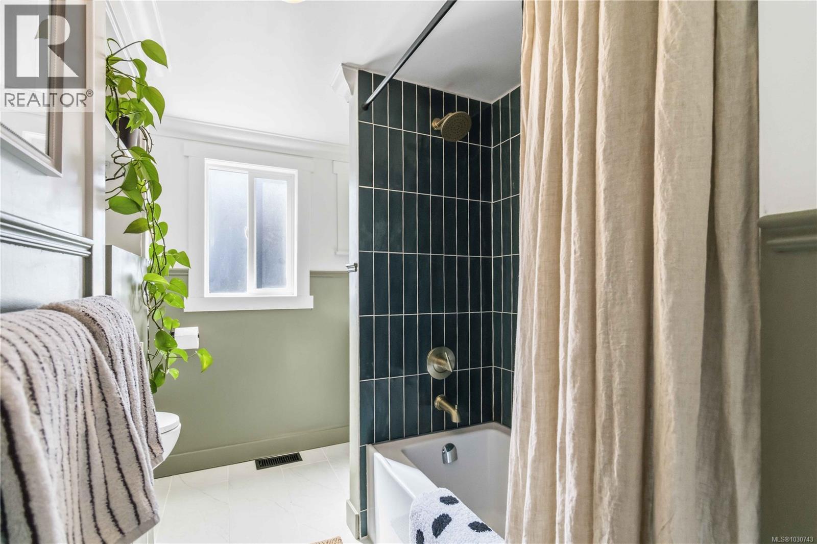 958 TATTERSALL DR - 23