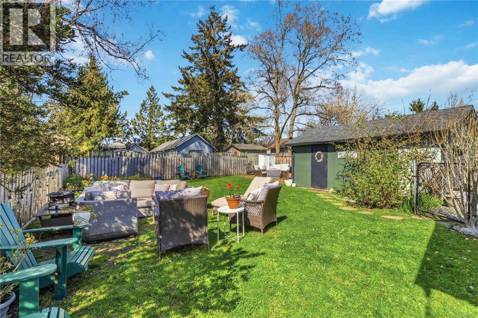 958 TATTERSALL DR - 33