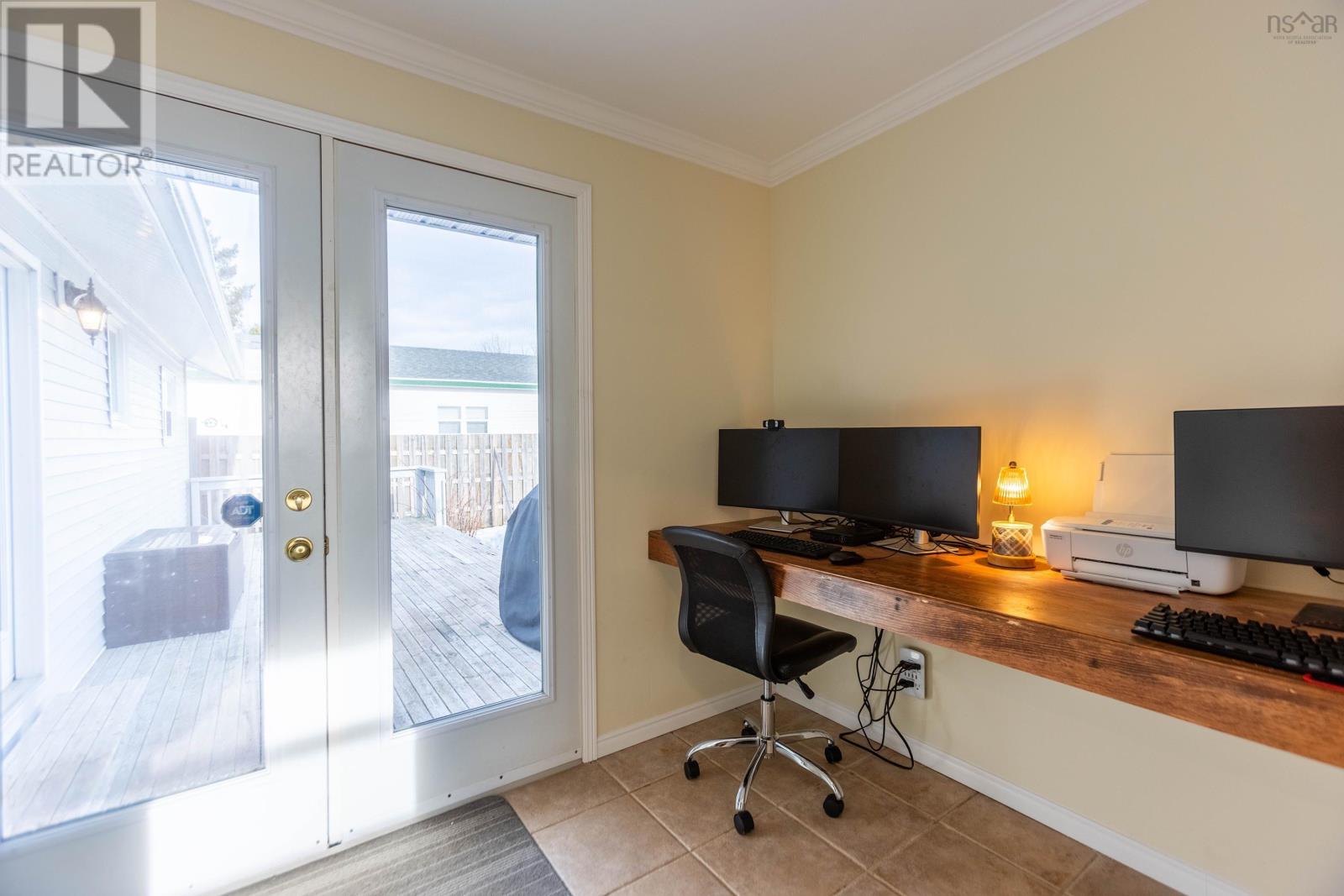 Property 12 of 49 of 3 Gilroy Street