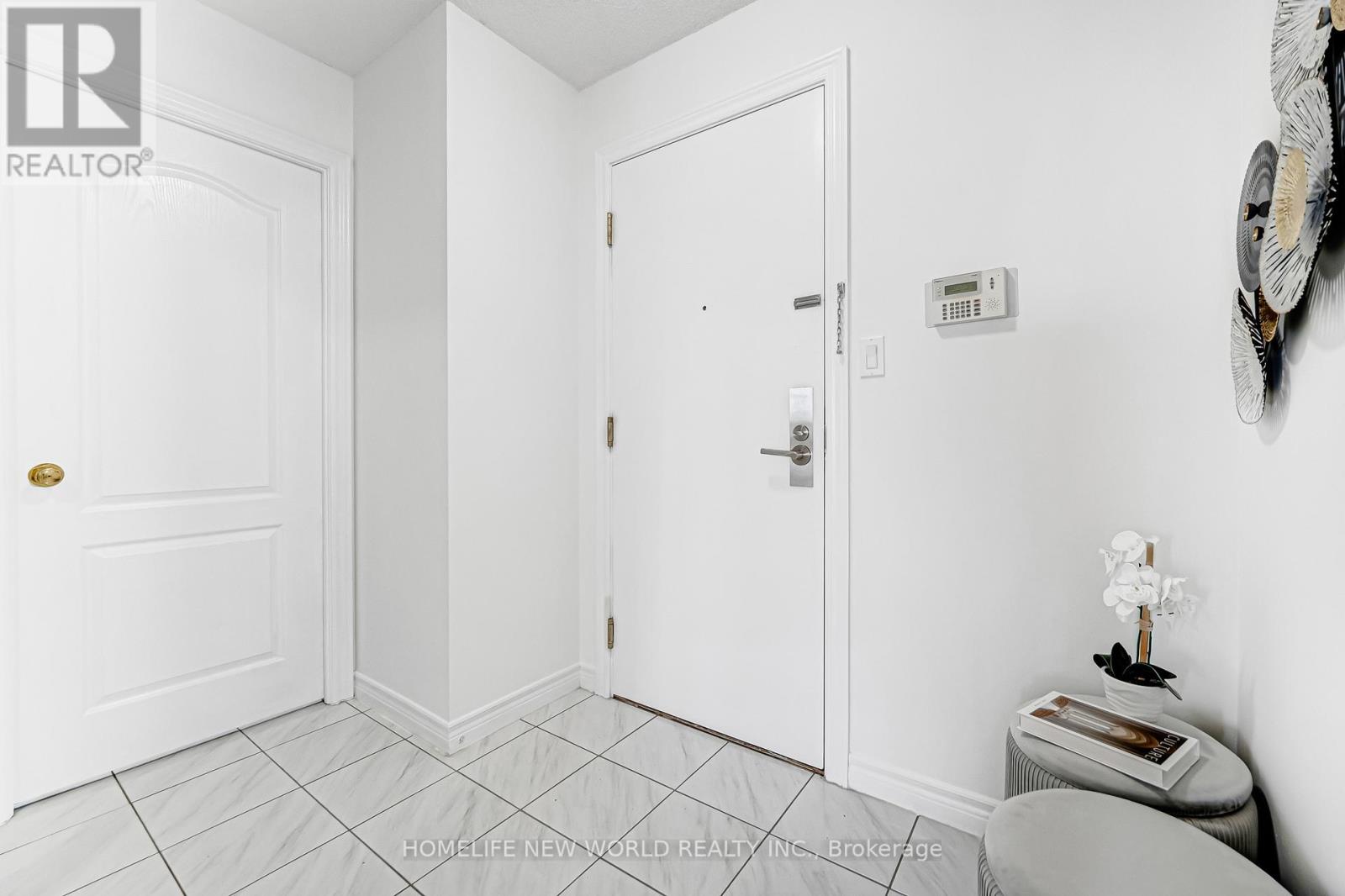 #908 88 GRANDVIEW WAY - 3