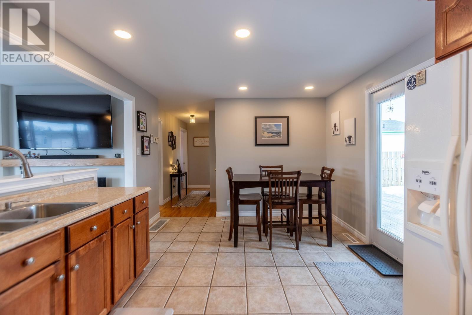 Property 18 of 49 of 3 Gilroy Street