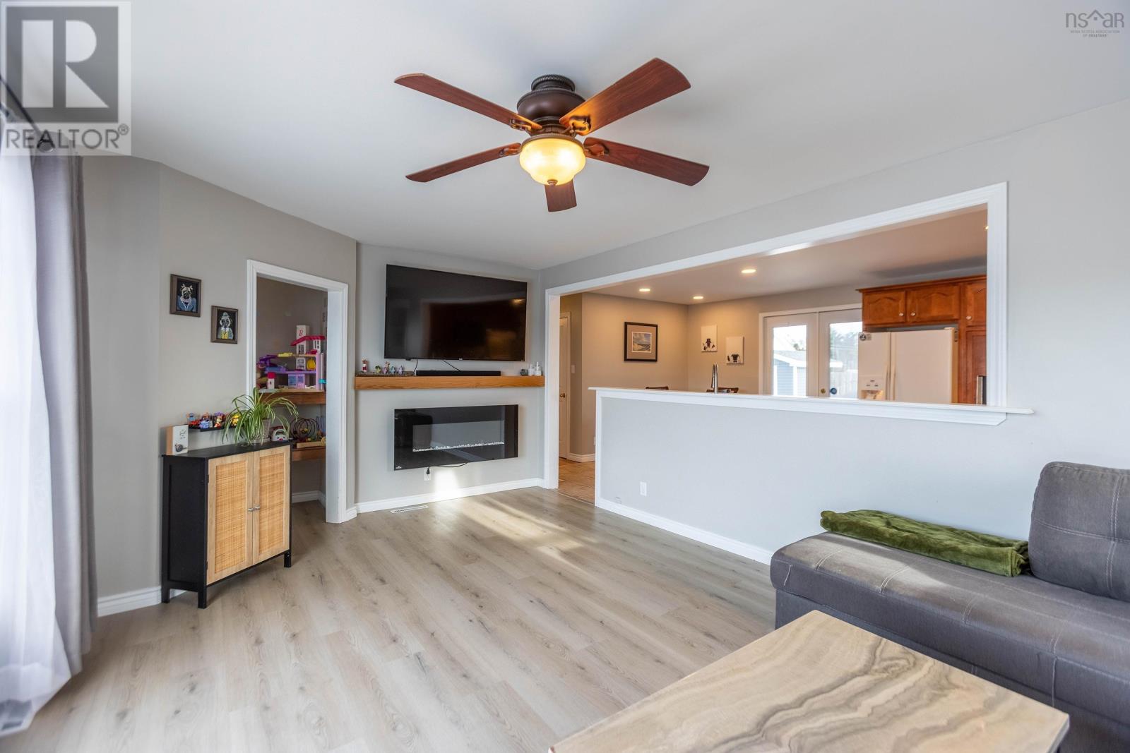 Property 20 of 49 of 3 Gilroy Street