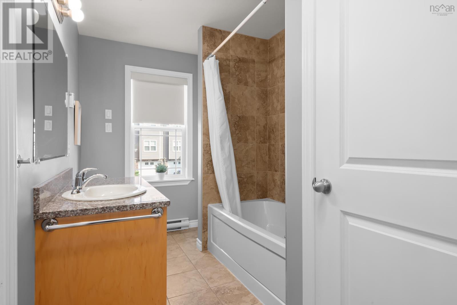 Property 18 of 32 of 92 Nadia Drive