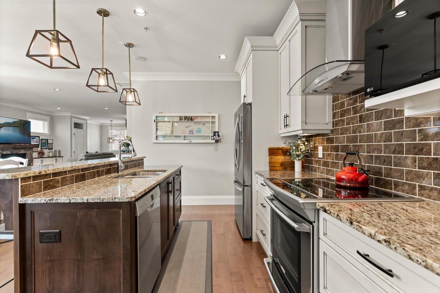 2 45154 NICOMEN CRESCENT, Garrison Crossing, Chilliwack