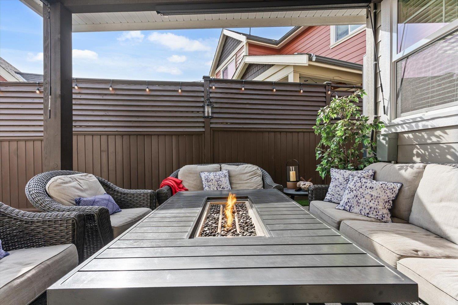 2 45154 NICOMEN CRESCENT, Garrison Crossing, Chilliwack