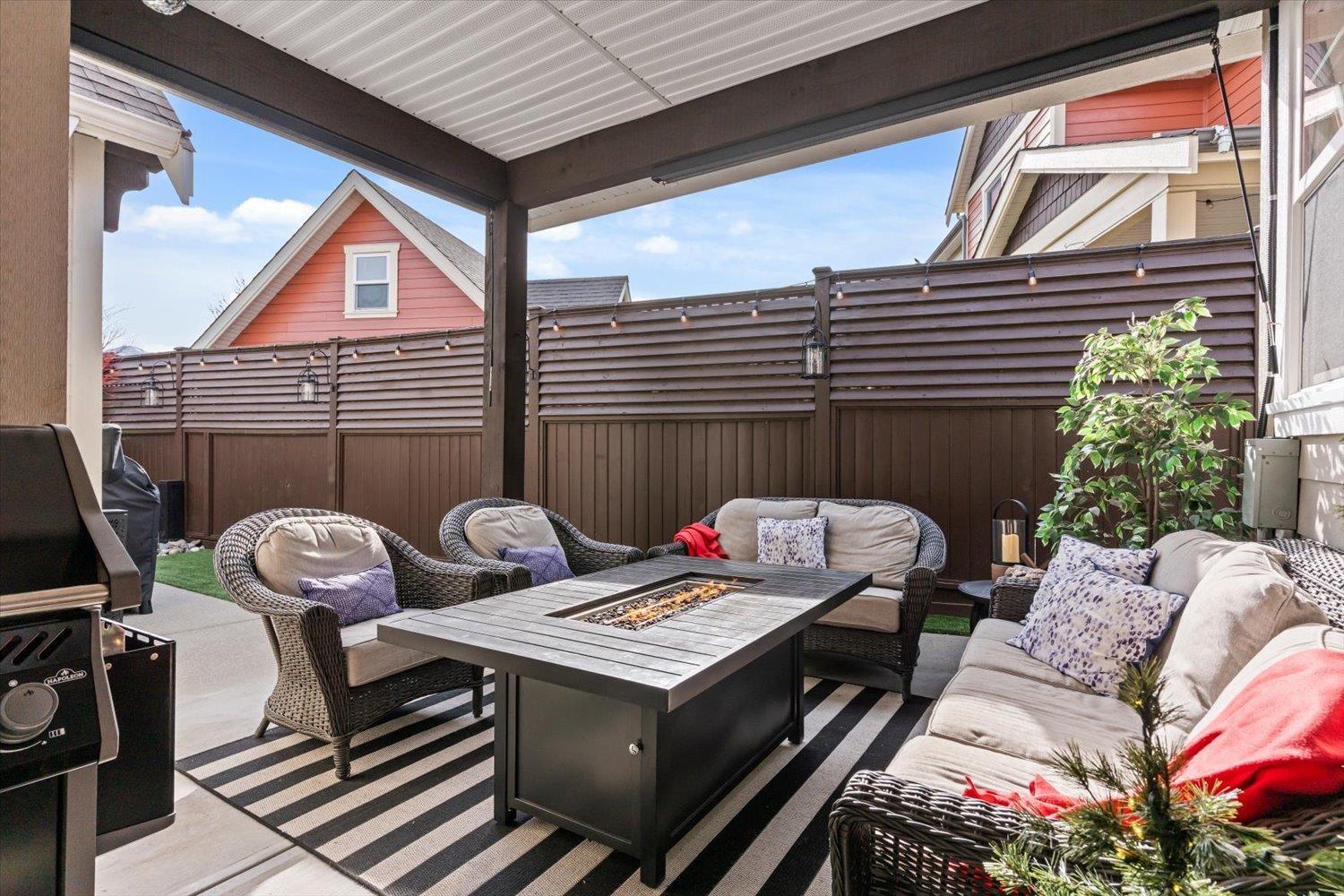 2 45154 NICOMEN CRESCENT, Garrison Crossing, Chilliwack