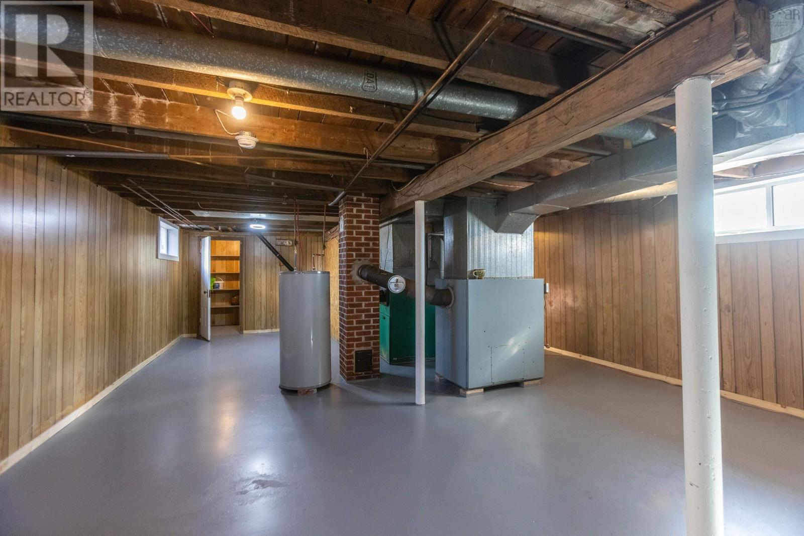 Property 32 of 38 of 103 Hickman Street