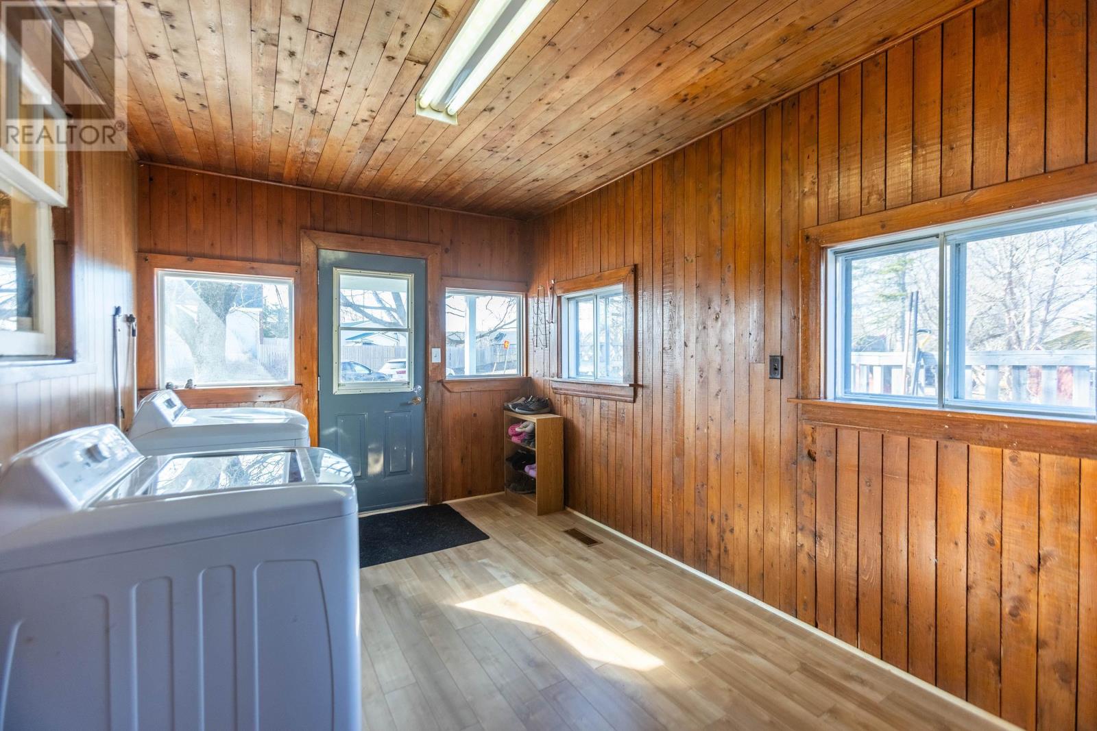 Property 8 of 38 of 103 Hickman Street