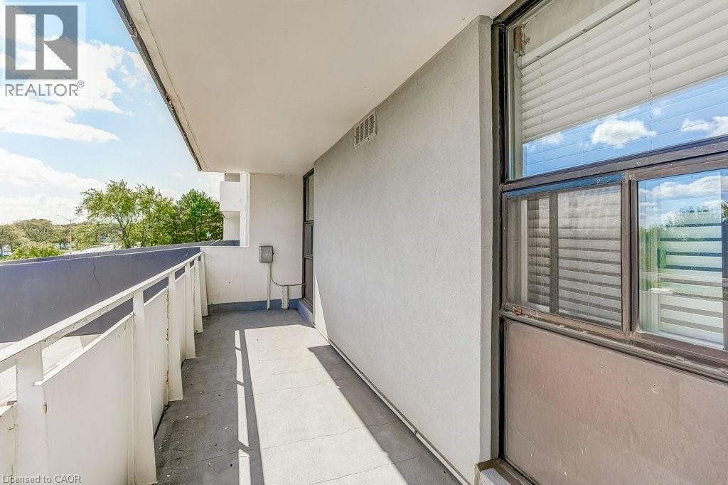 2055 UPPER MIDDLE Road Unit# 205, Burlington, Ontario, L7P3P4 — Photo 28