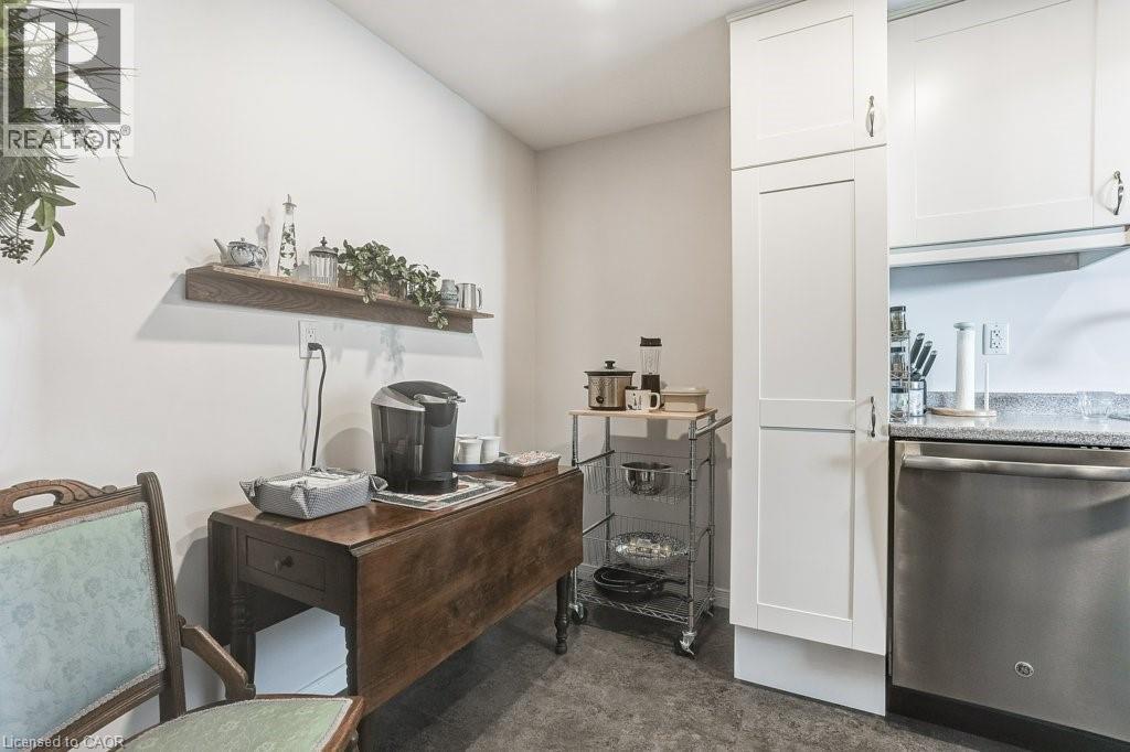 2055 UPPER MIDDLE Road Unit# 205, Burlington, Ontario, L7P3P4 — Photo 16