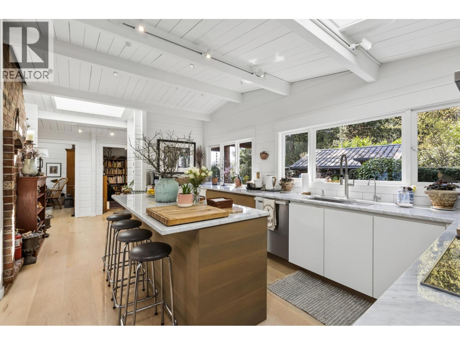 5457 INDIAN RIVER DRIVE, North Vancouver