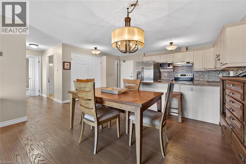 #205 12 ST ANDREW Street - 25