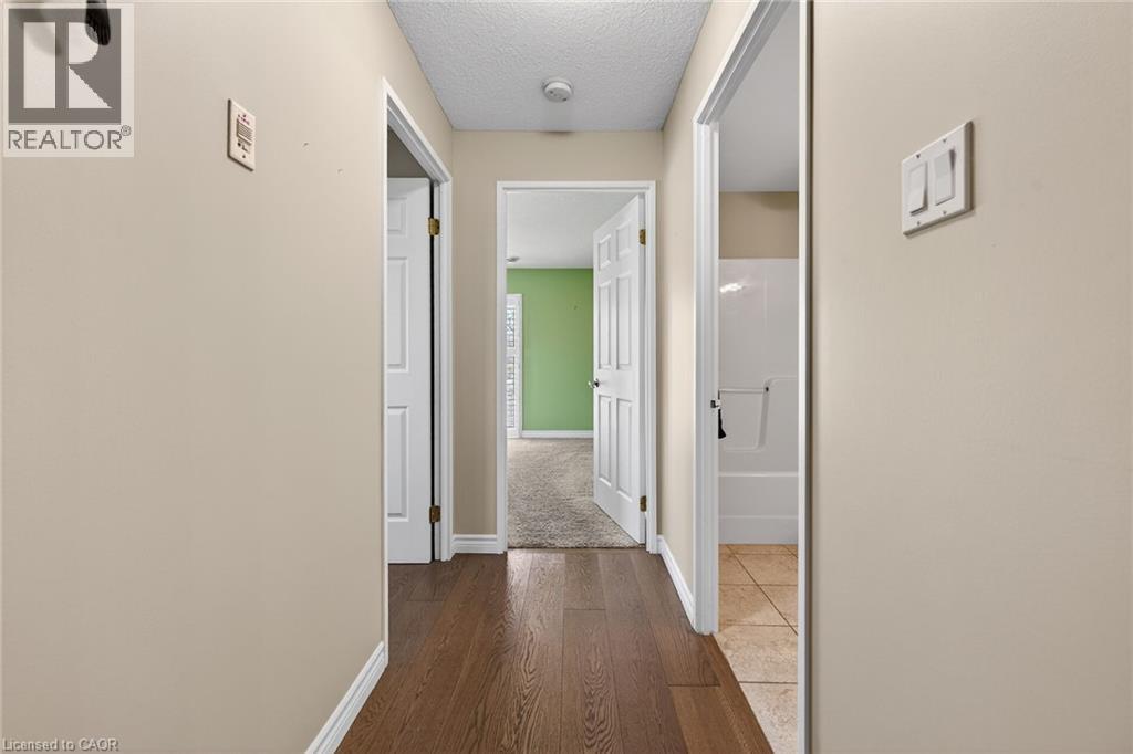#205 12 ST ANDREW Street - 27