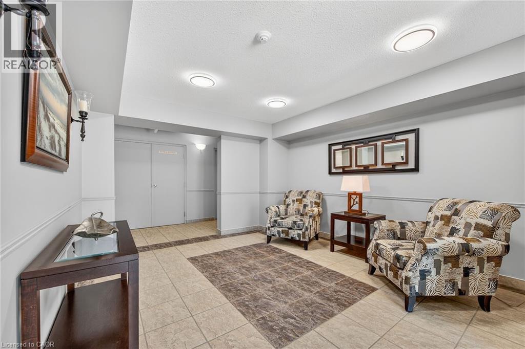 #205 12 ST ANDREW Street - 8