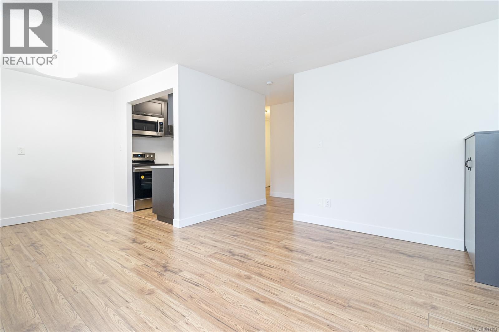 #132 964 HEYWOOD AVE - 12