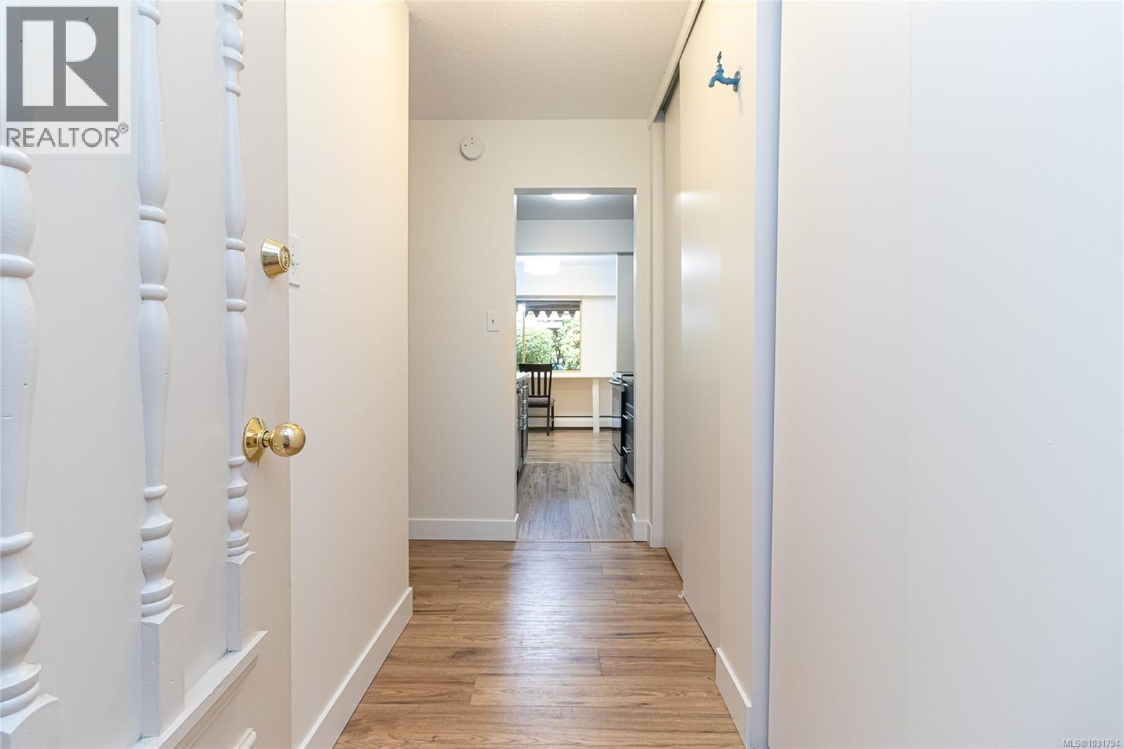 #132 964 HEYWOOD AVE - 19