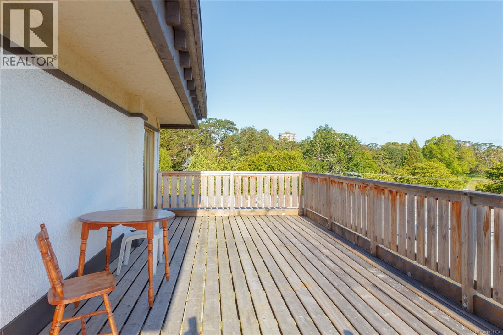 #132 964 HEYWOOD AVE - 21