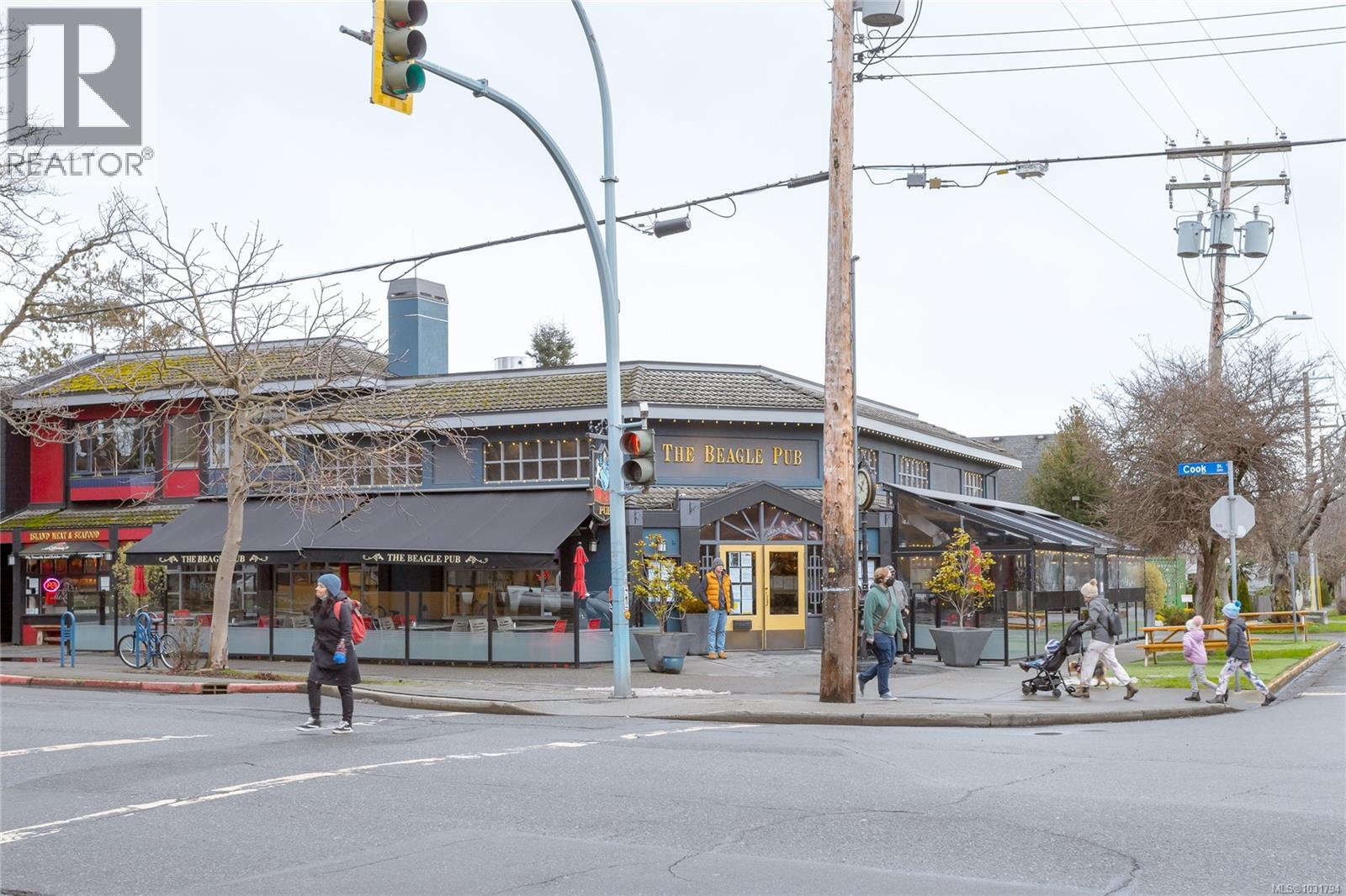 #132 964 HEYWOOD AVE - 26