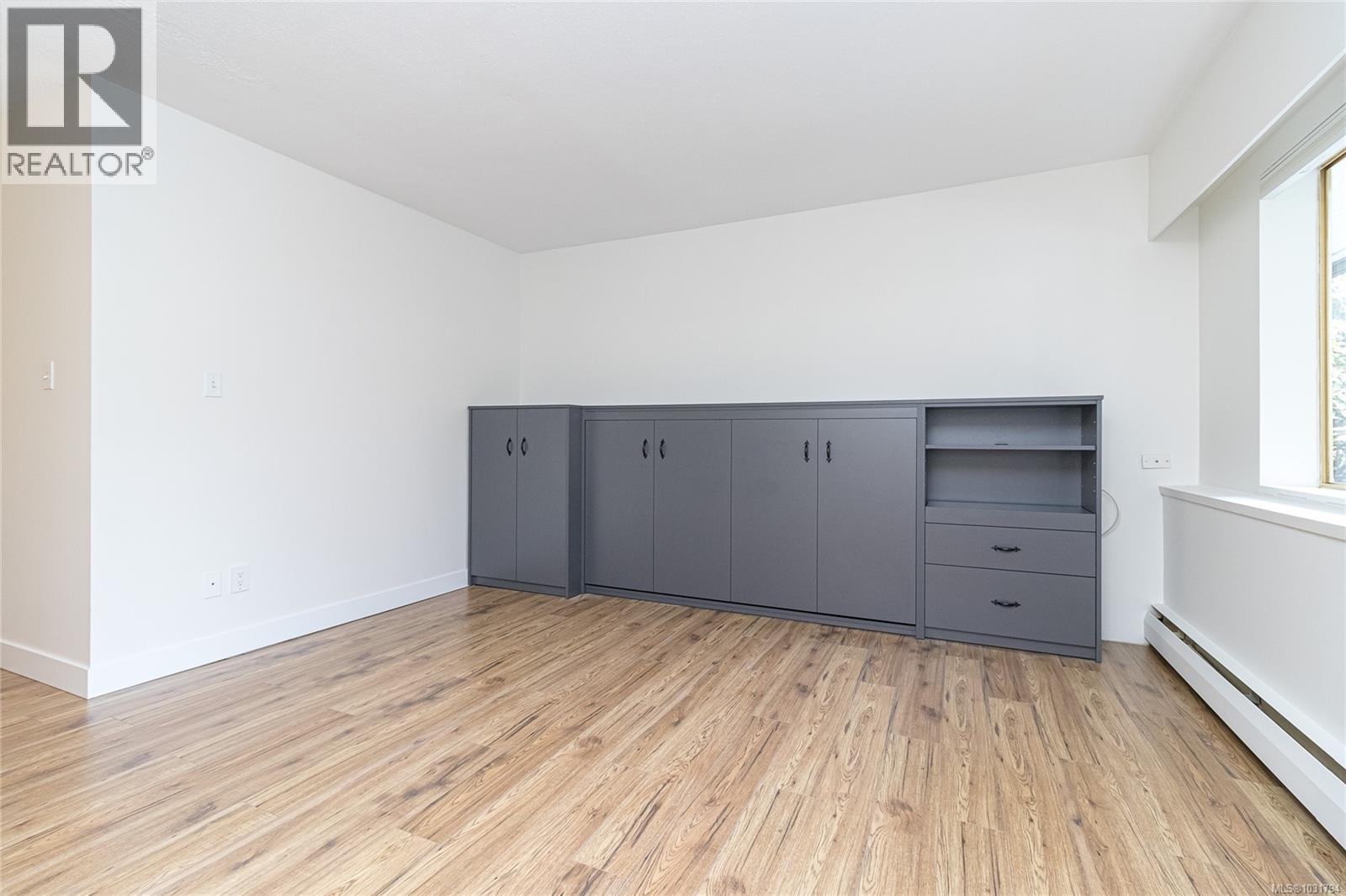 #132 964 HEYWOOD AVE - 4