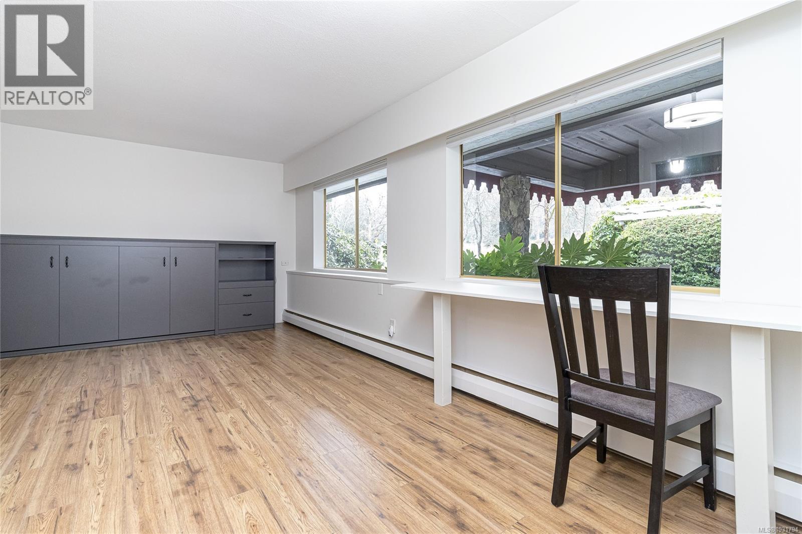 #132 964 HEYWOOD AVE - 6