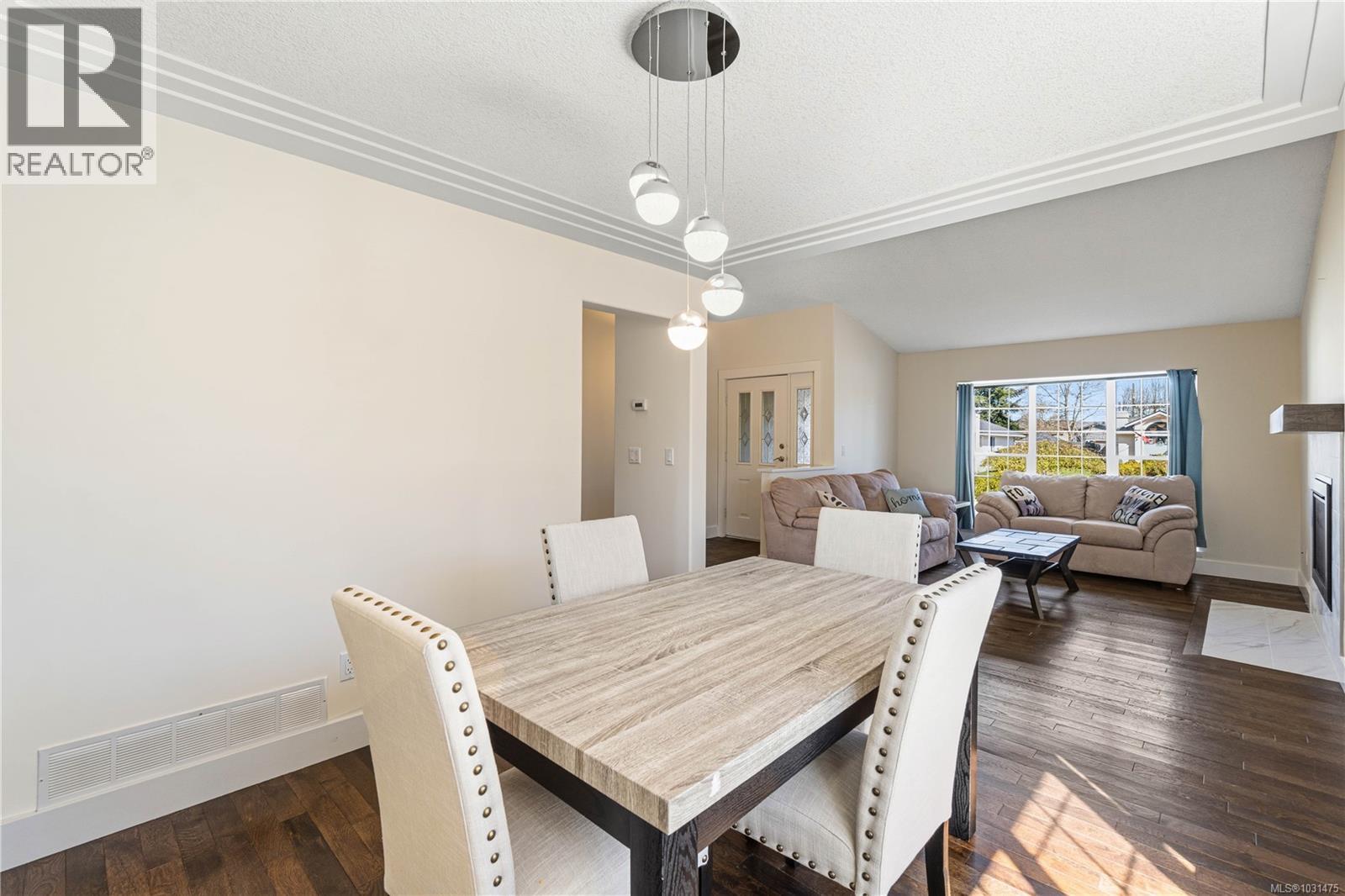 716 ERMINESKIN AVE - 6