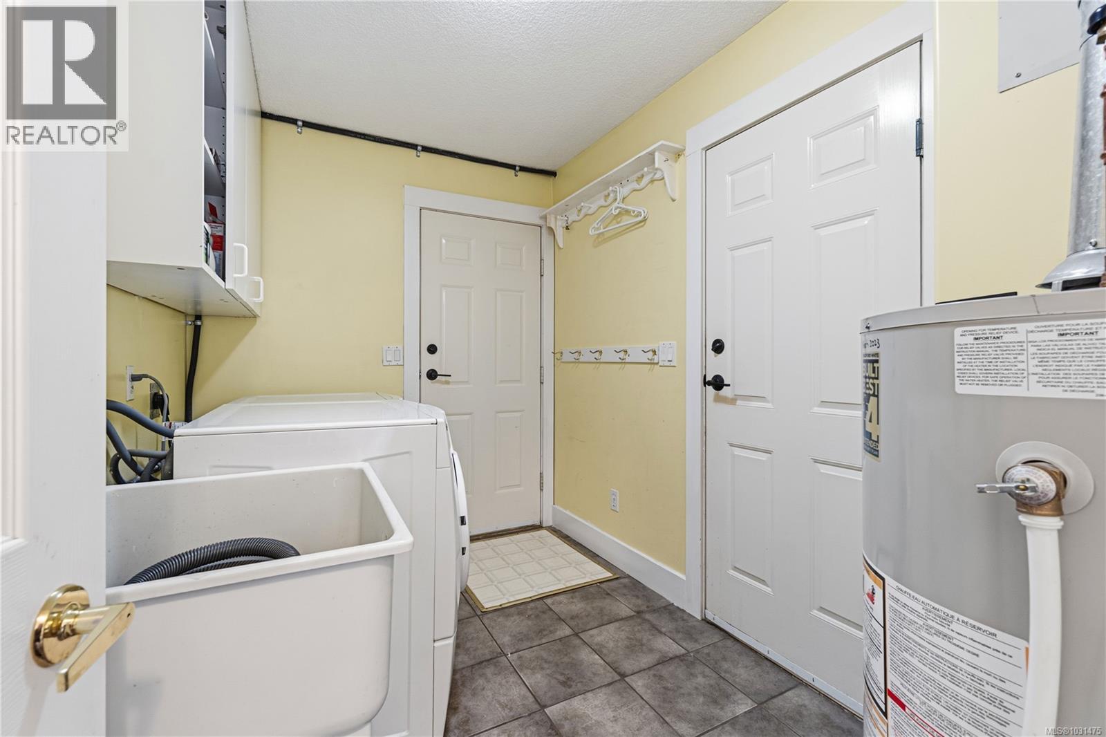 716 ERMINESKIN AVE - 26