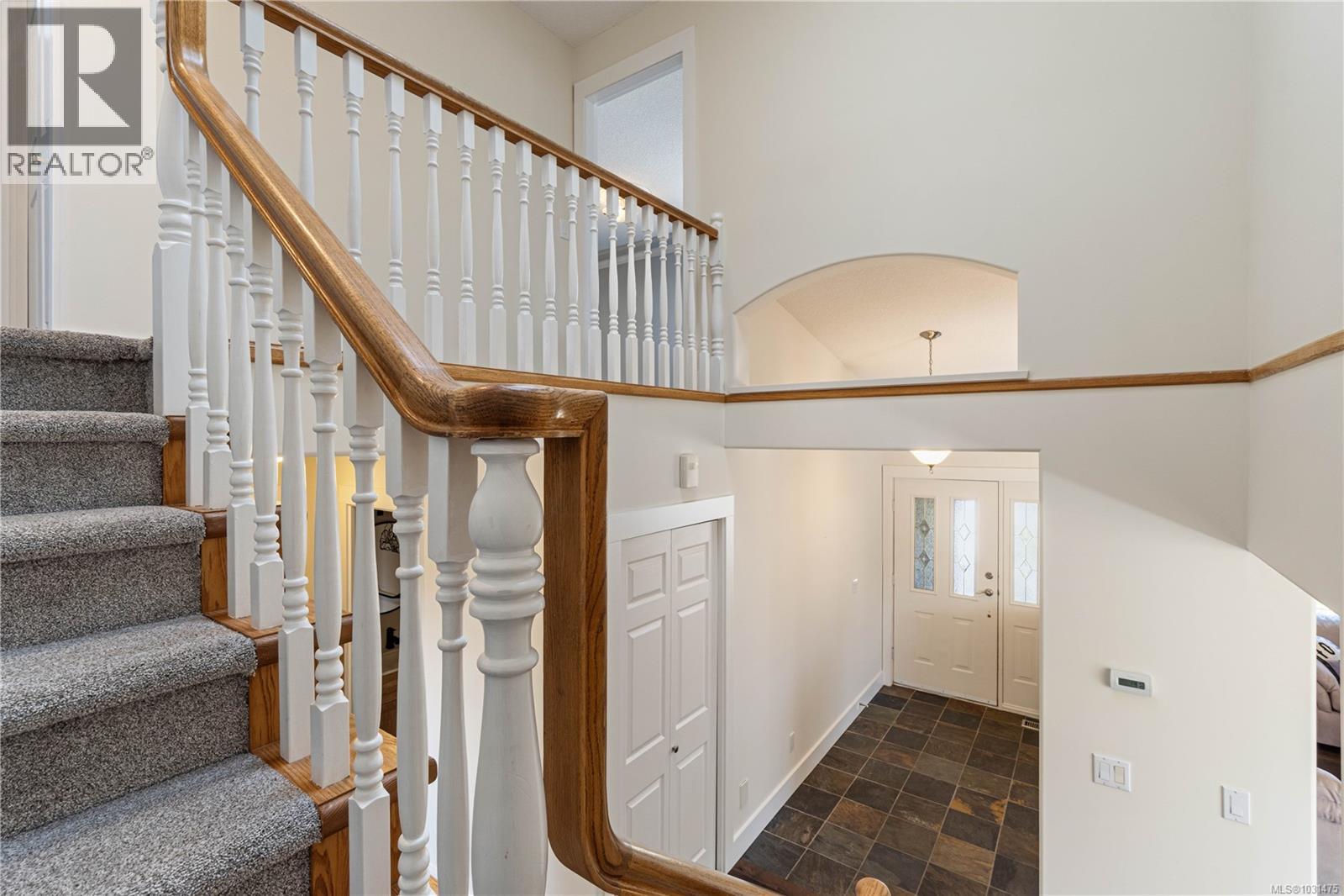 716 ERMINESKIN AVE - 14