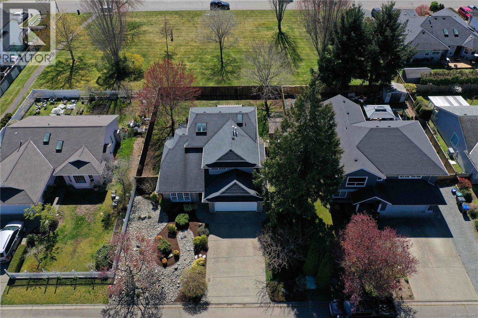 716 ERMINESKIN AVE - 40