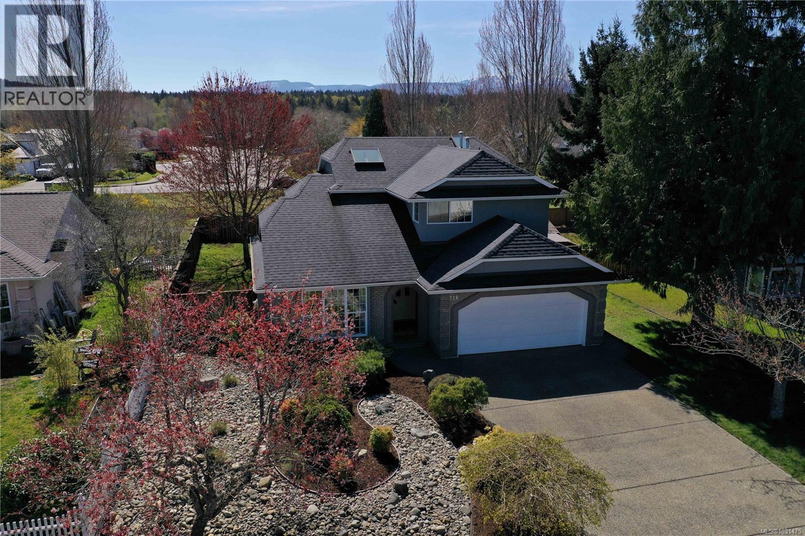 716 ERMINESKIN AVE - 43