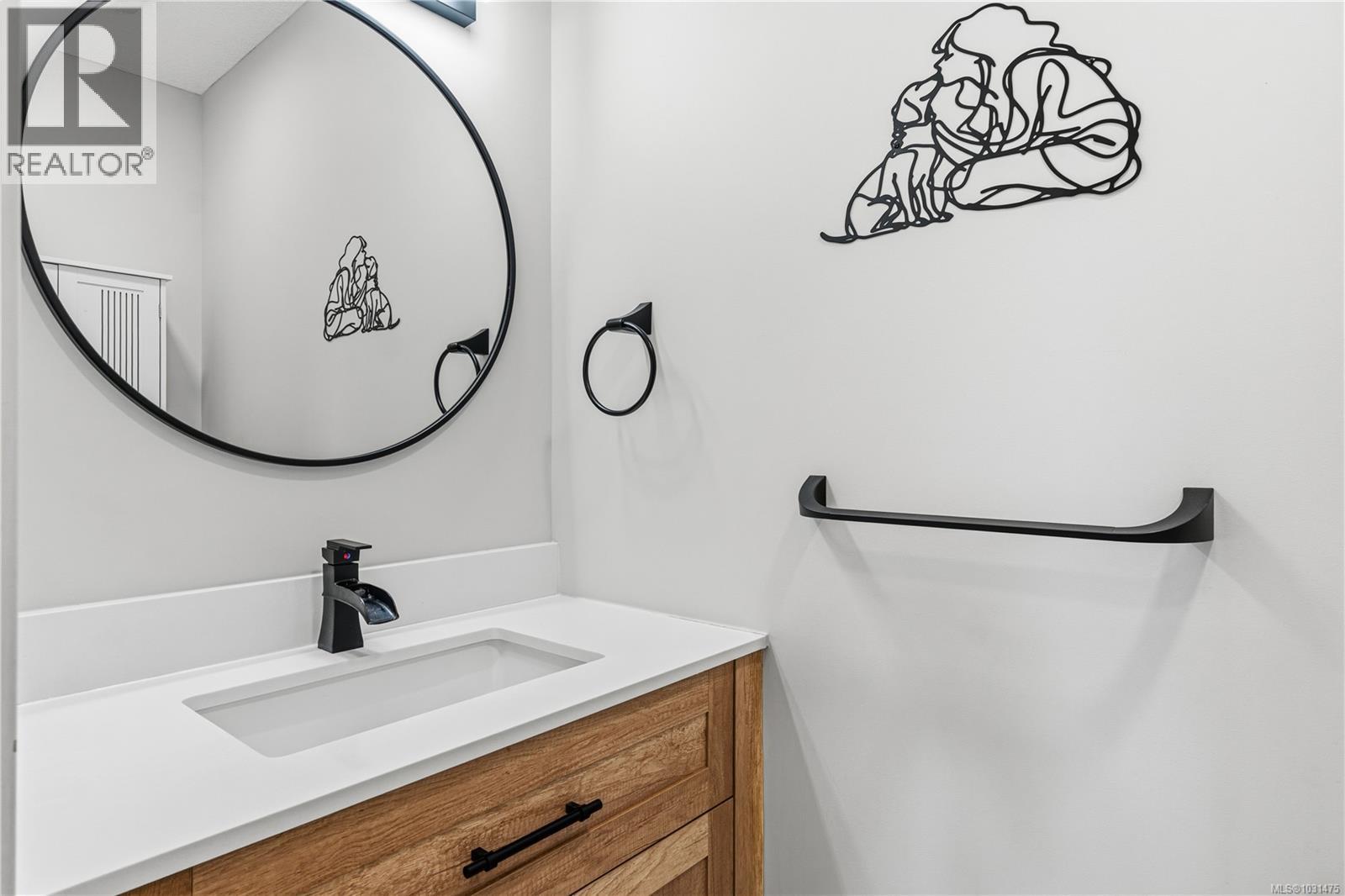 716 ERMINESKIN AVE - 13