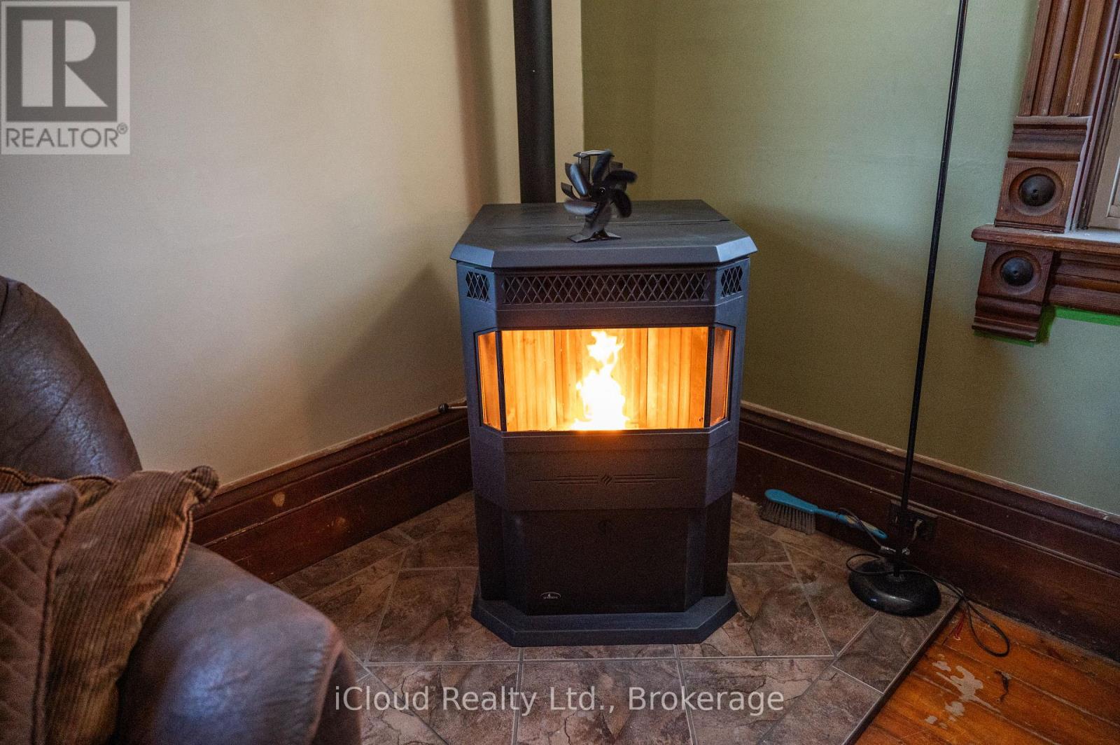 9017 ERIN-EAST GARAFRAXA TOWNLINE - 10