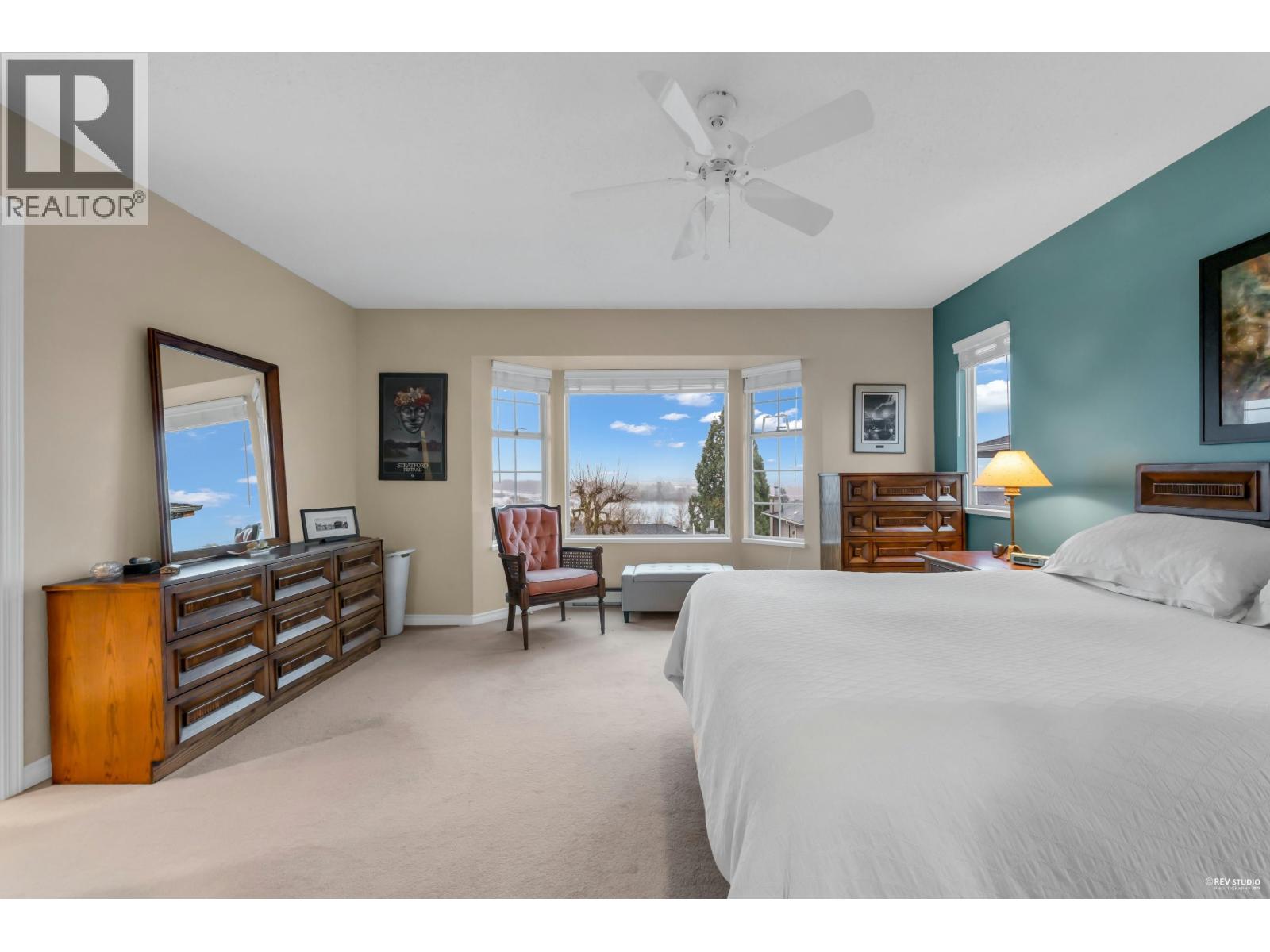 205 1140 CASTLE CRESCENT, Port Coquitlam