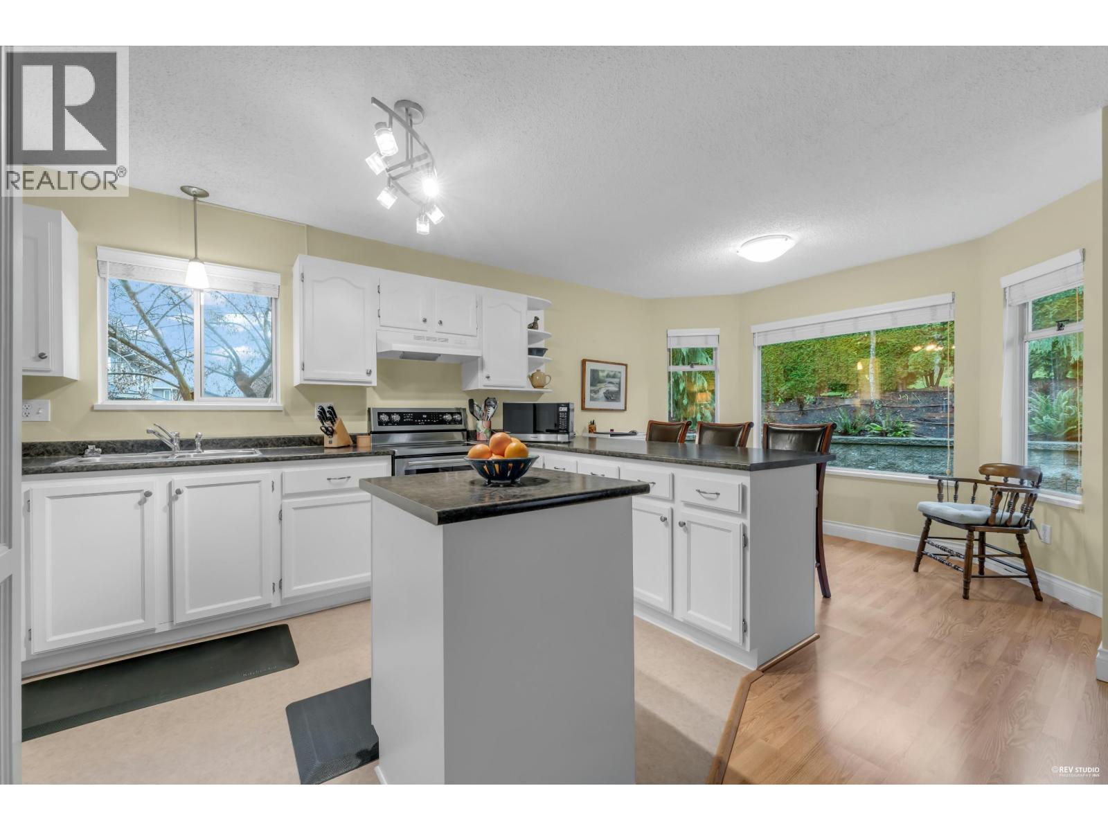 205 1140 CASTLE CRESCENT, Port Coquitlam