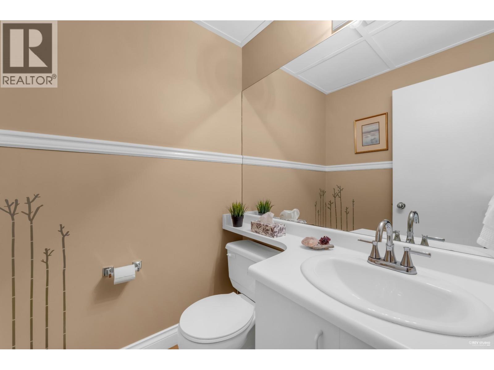 205 1140 CASTLE CRESCENT, Port Coquitlam