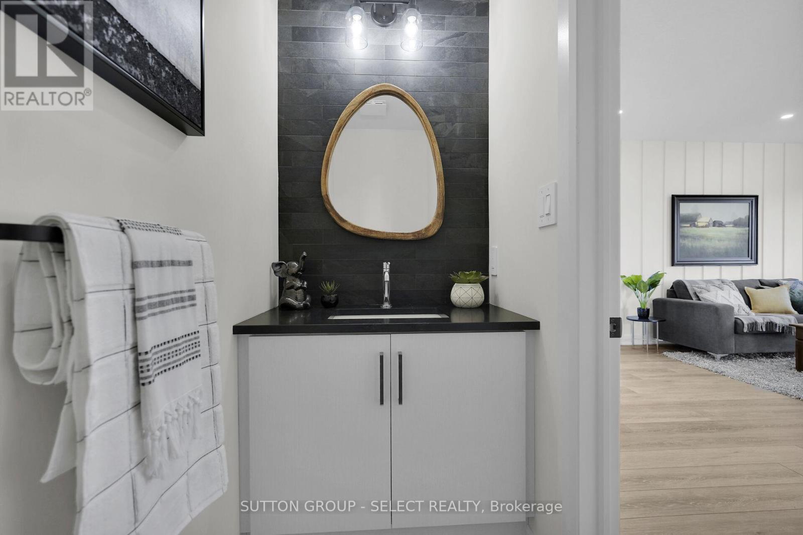 1 BANCROFT ROAD - 18