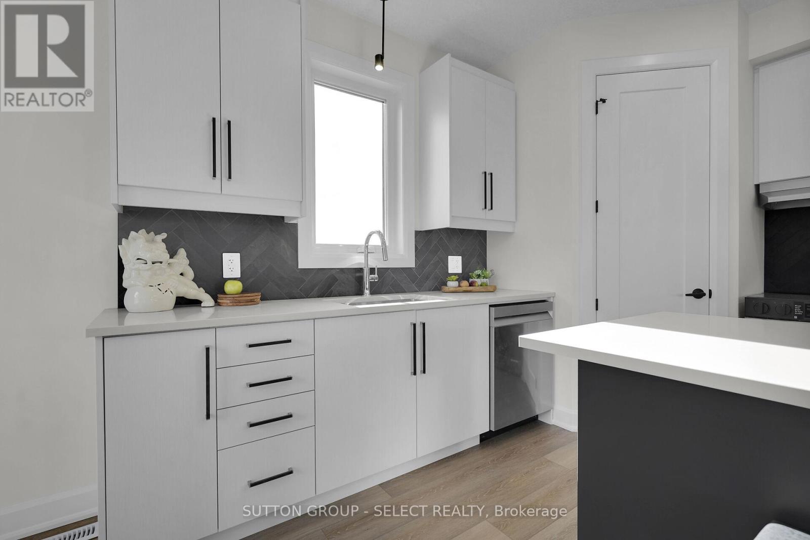 1 BANCROFT ROAD - 11