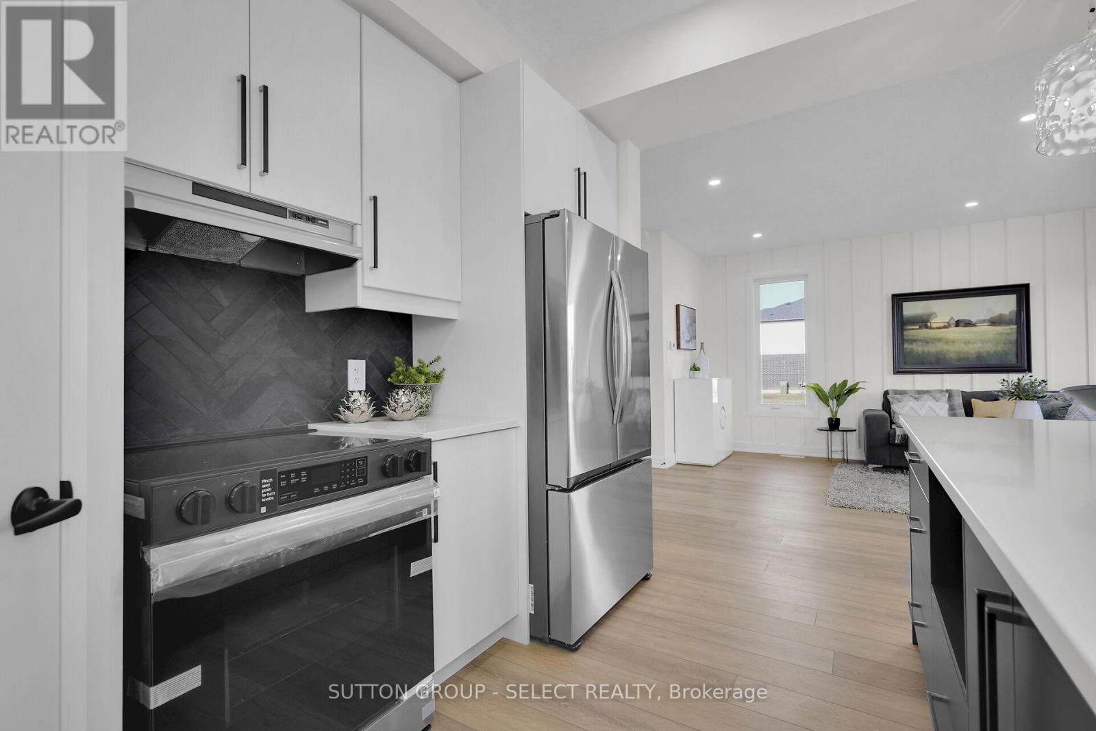 1 BANCROFT ROAD - 12
