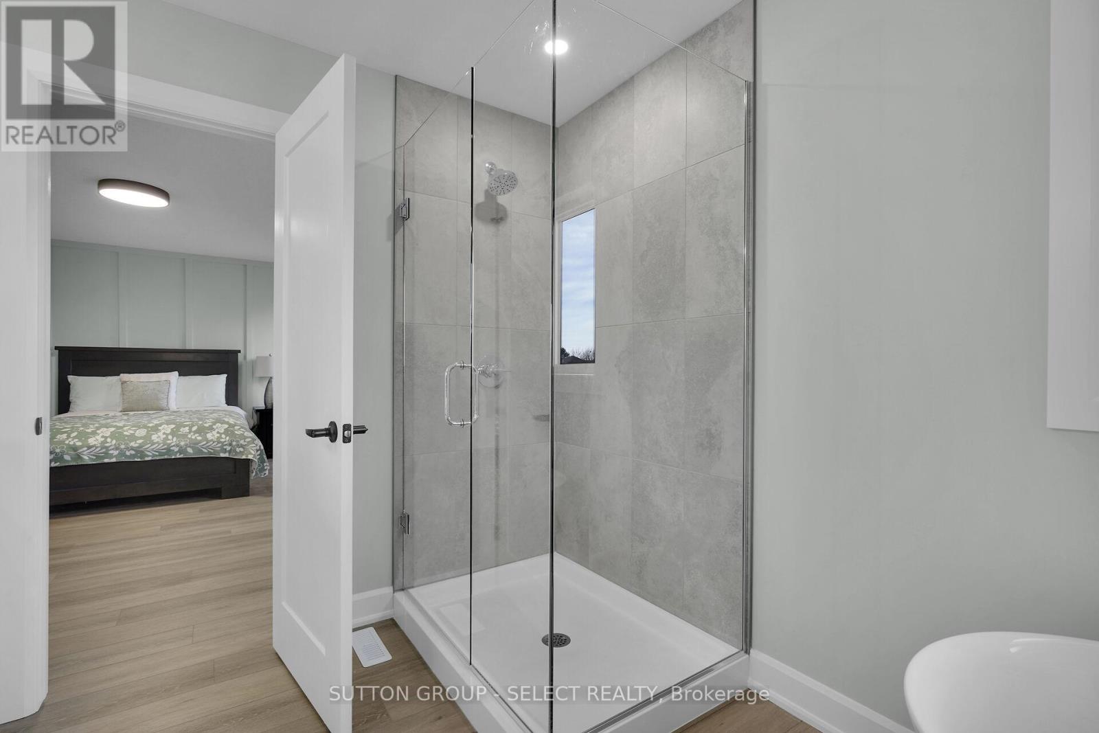 1 BANCROFT ROAD - 27