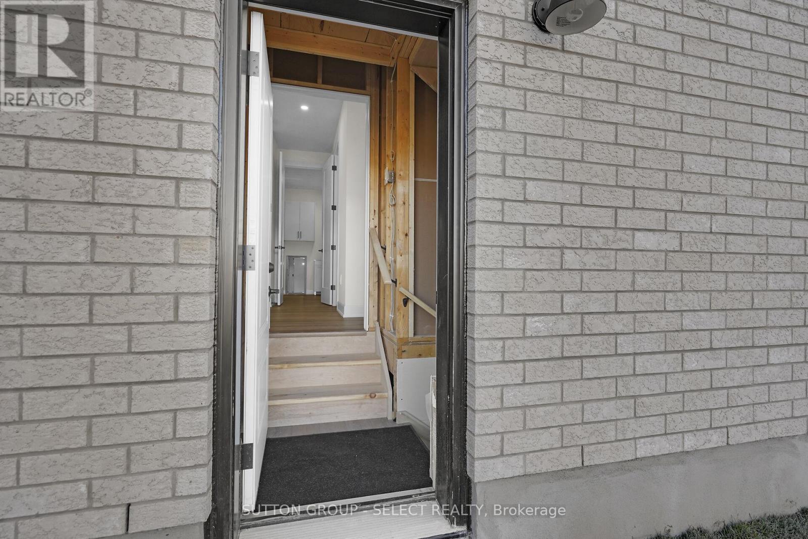 1 BANCROFT ROAD - 38