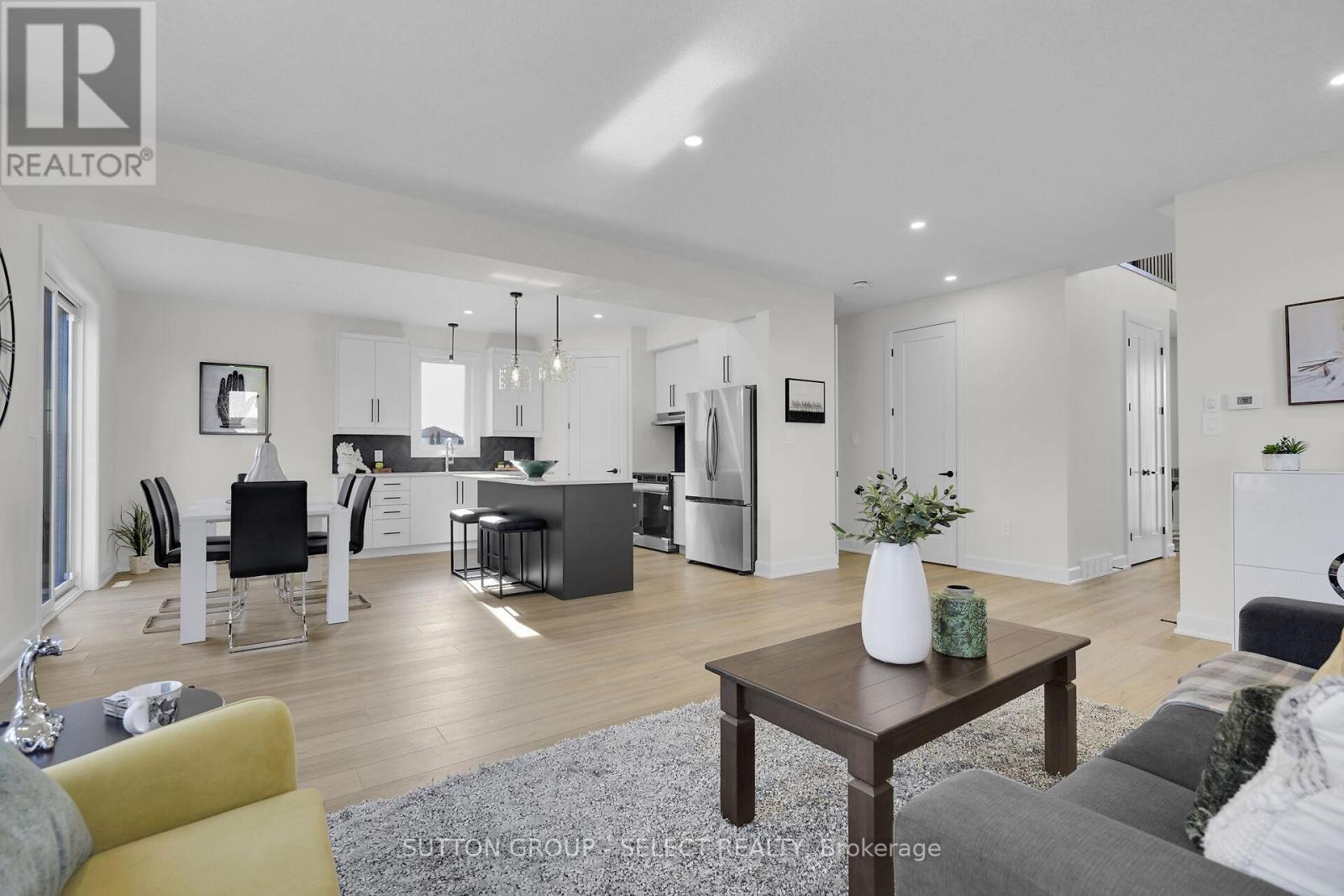 1 BANCROFT ROAD - 7