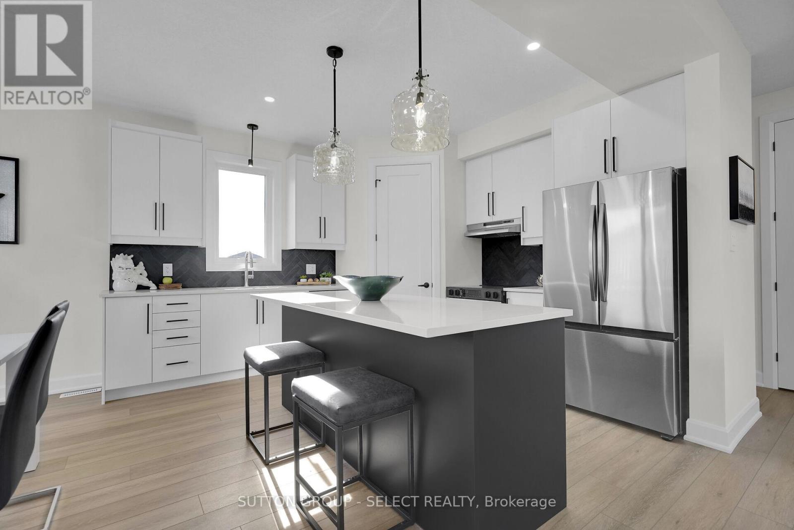 1 BANCROFT ROAD - 9