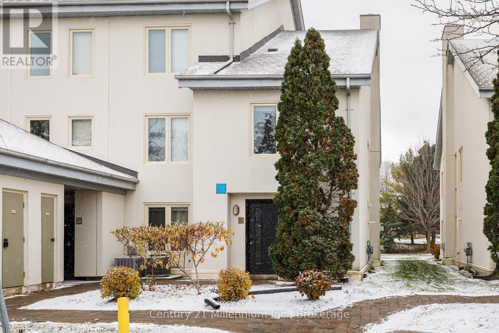 102 - 110 FAIRWAY COURT