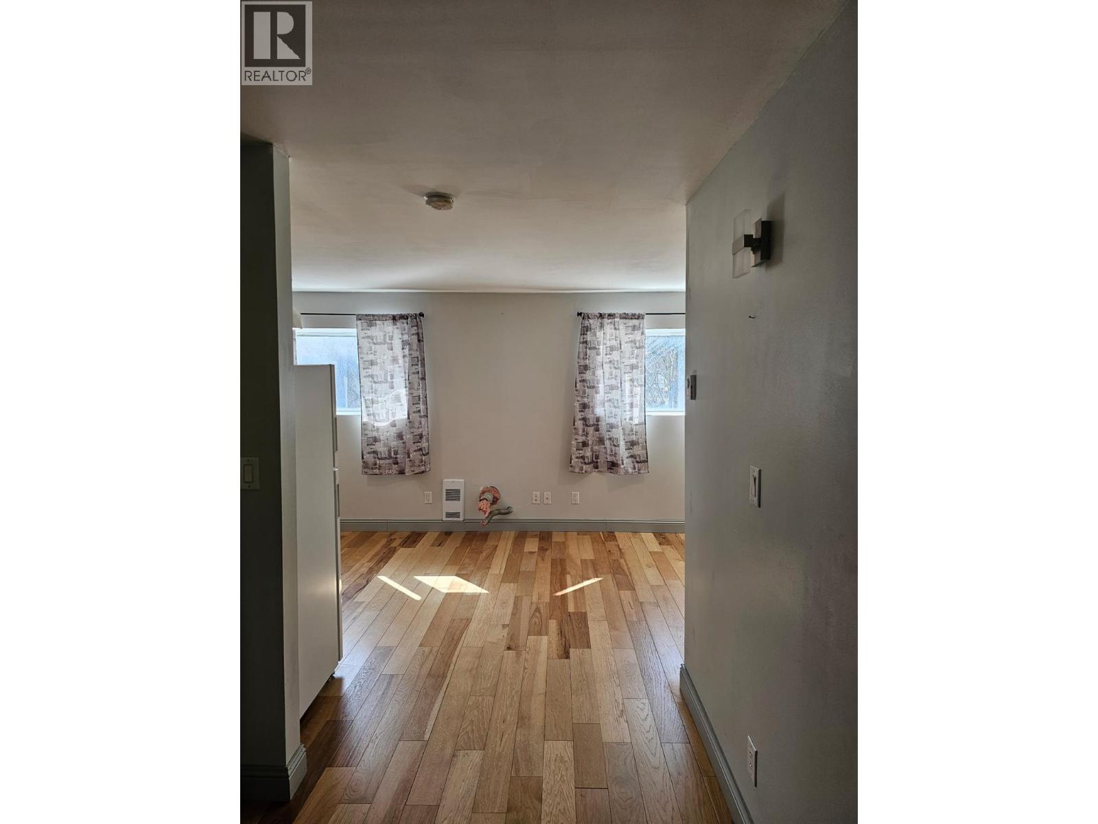 4350 50 STREET NE - 36