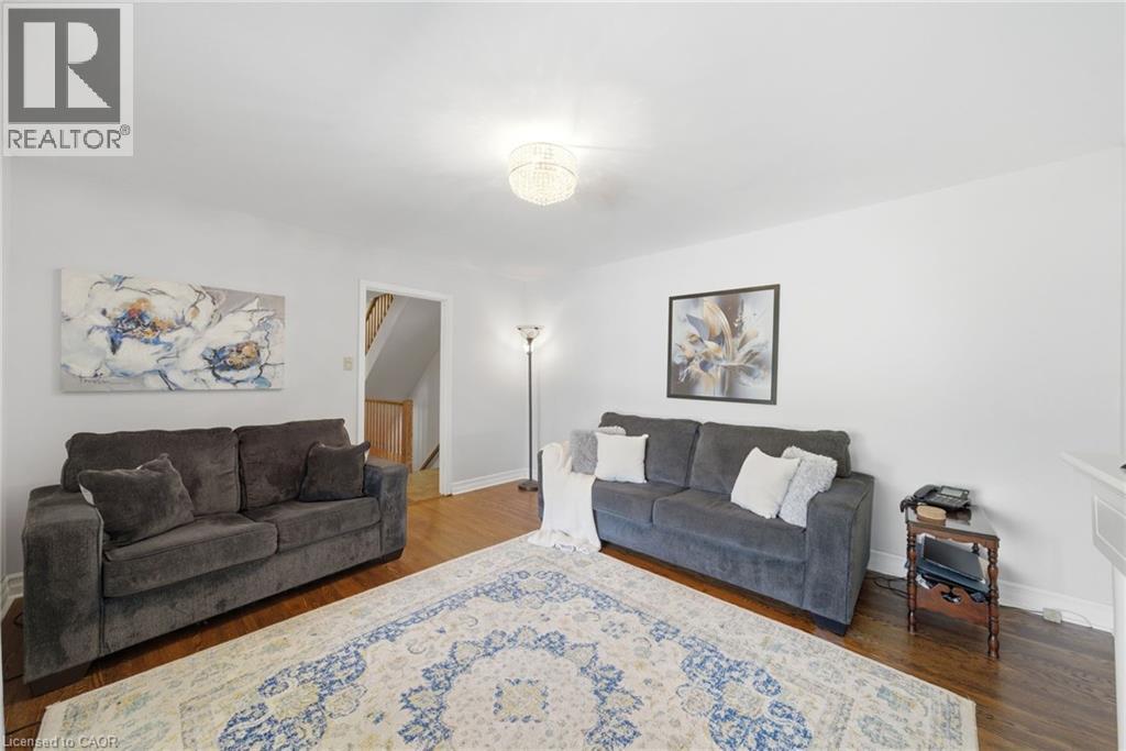 6 SUMMIT CIRCLE - 21